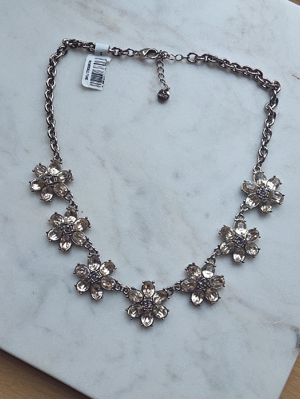 New With Tags Loft Rhinestone Flower Necklace